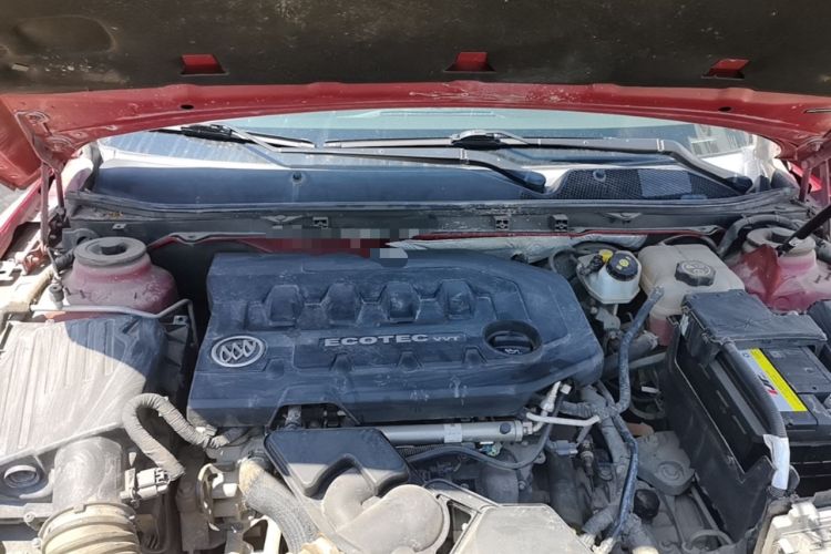 Used Buick Regal 2015 2.0L Elite Fashion Edition Engine Bay