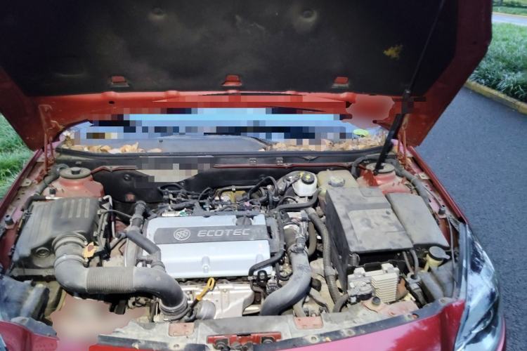 Used Buick Regal 2015 1.6T Elite Tech Model Engine Bay