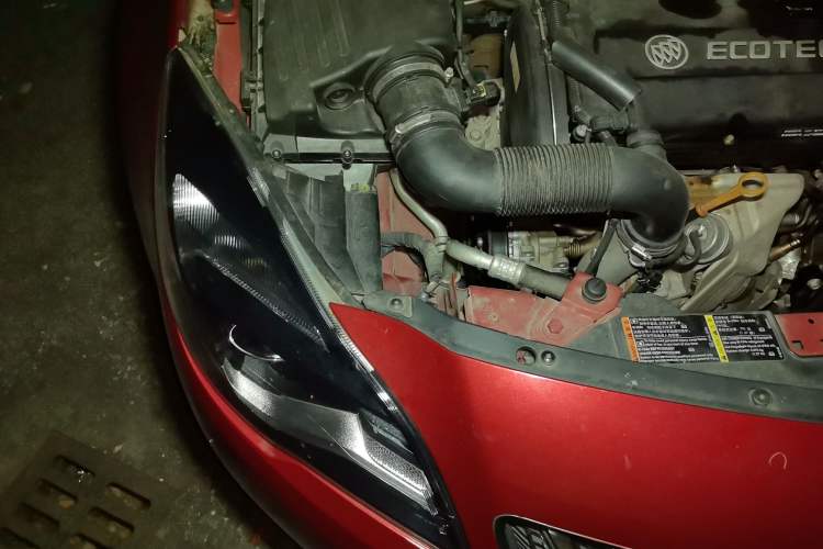 Used Buick Regal 2015 1.6T Elite Tech Model Engine Bay Right