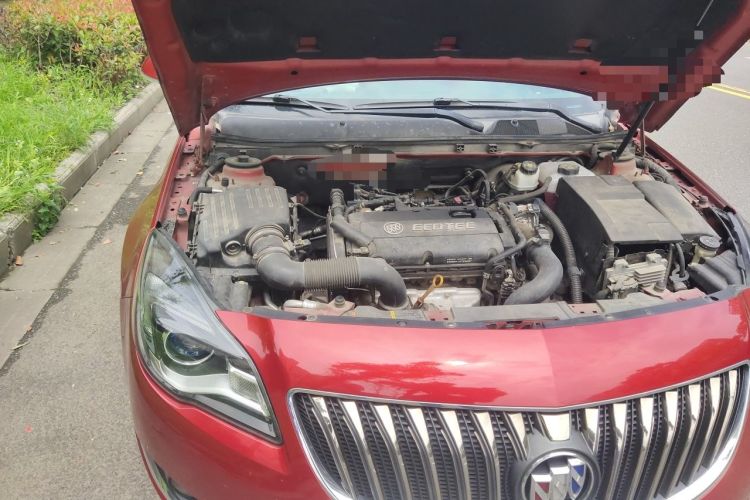 Used Buick Regal 2015 1.6T Elite Tech Model Engine Bay Right