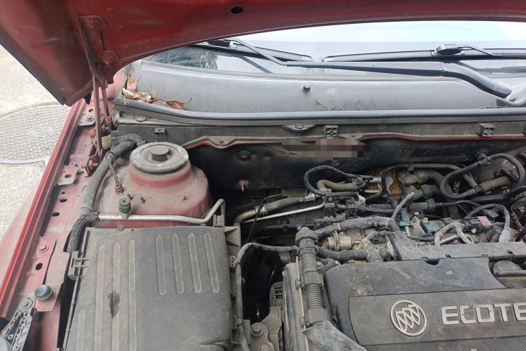 Used Buick Regal 2015 1.6T Fashion Tech Model Engine Bay Right