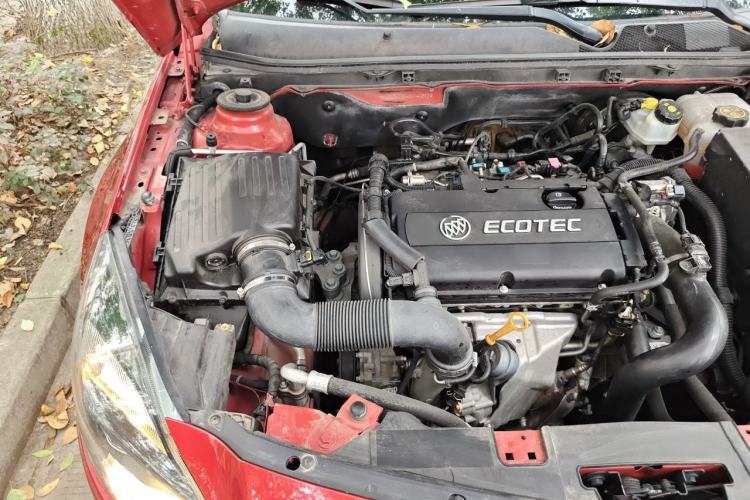 Used Buick Regal 2015 1.6T Elite Tech Model Engine Bay Right