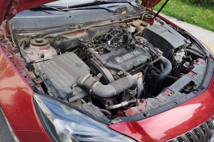 Used Buick Regal 2015 1.6T Fashion Tech Model Engine Bay Right