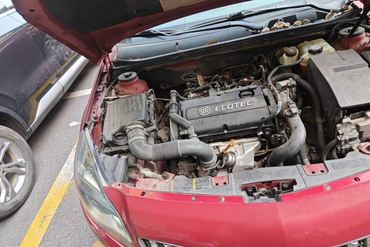 Used Buick Regal 2015 1.6T Elite Tech Model Engine Bay Right