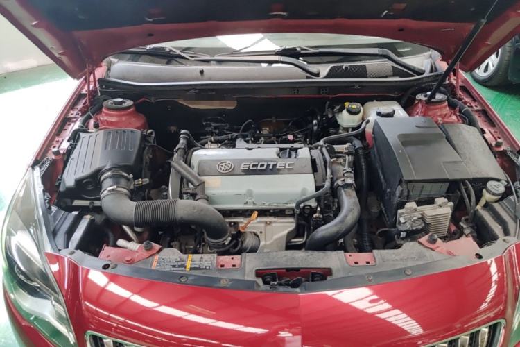 Used Buick Regal 2015 1.6T Leading Technology Model Engine Bay