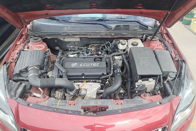 Used Buick Regal 2015 1.6T Leading Technology Model Engine Bay