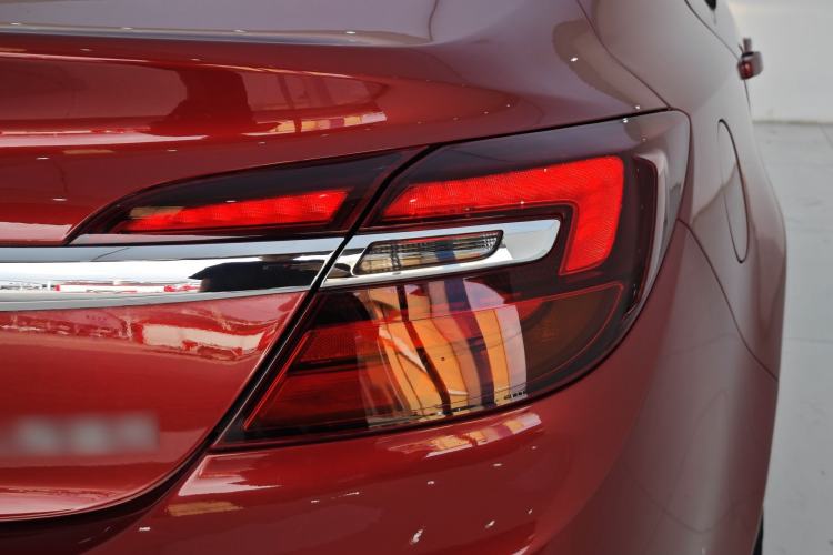 Used Buick Regal 2015 1.6T Leading Technology Model Exterior 10