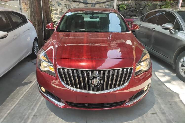 Used Buick Regal 2015 2.0L Leading Fashion Edition Front