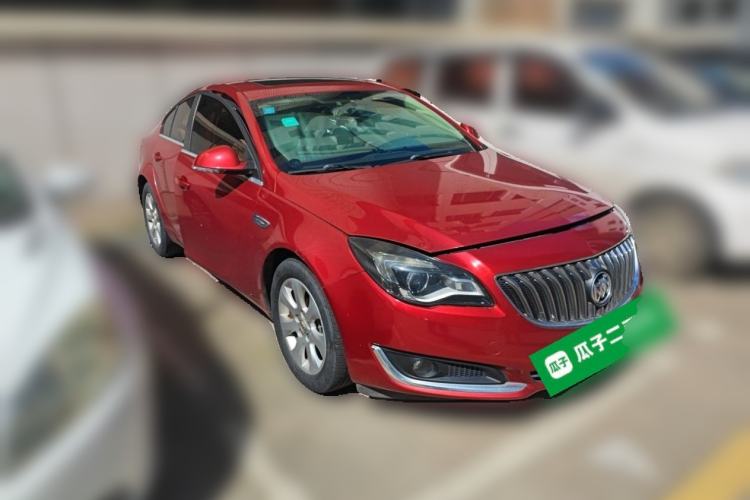 Used Buick Regal 2015 2.0L Leading Fashion Edition Front Right 45 Deg
