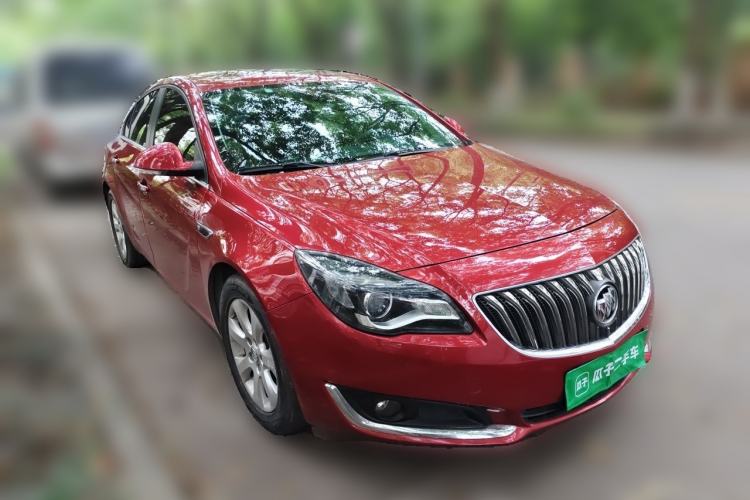 Used Buick Regal 2015 1.6T Elite Tech Model Front Right 45 Deg