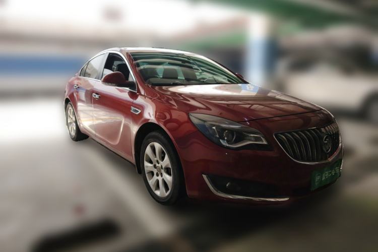Used Buick Regal 2015 1.6T Leading Technology Model Front Right 45 Deg