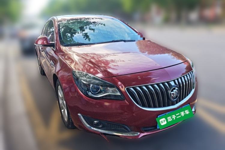 Used Buick Regal 2015 2.0L Elite Fashion Edition Front Right 45 Deg