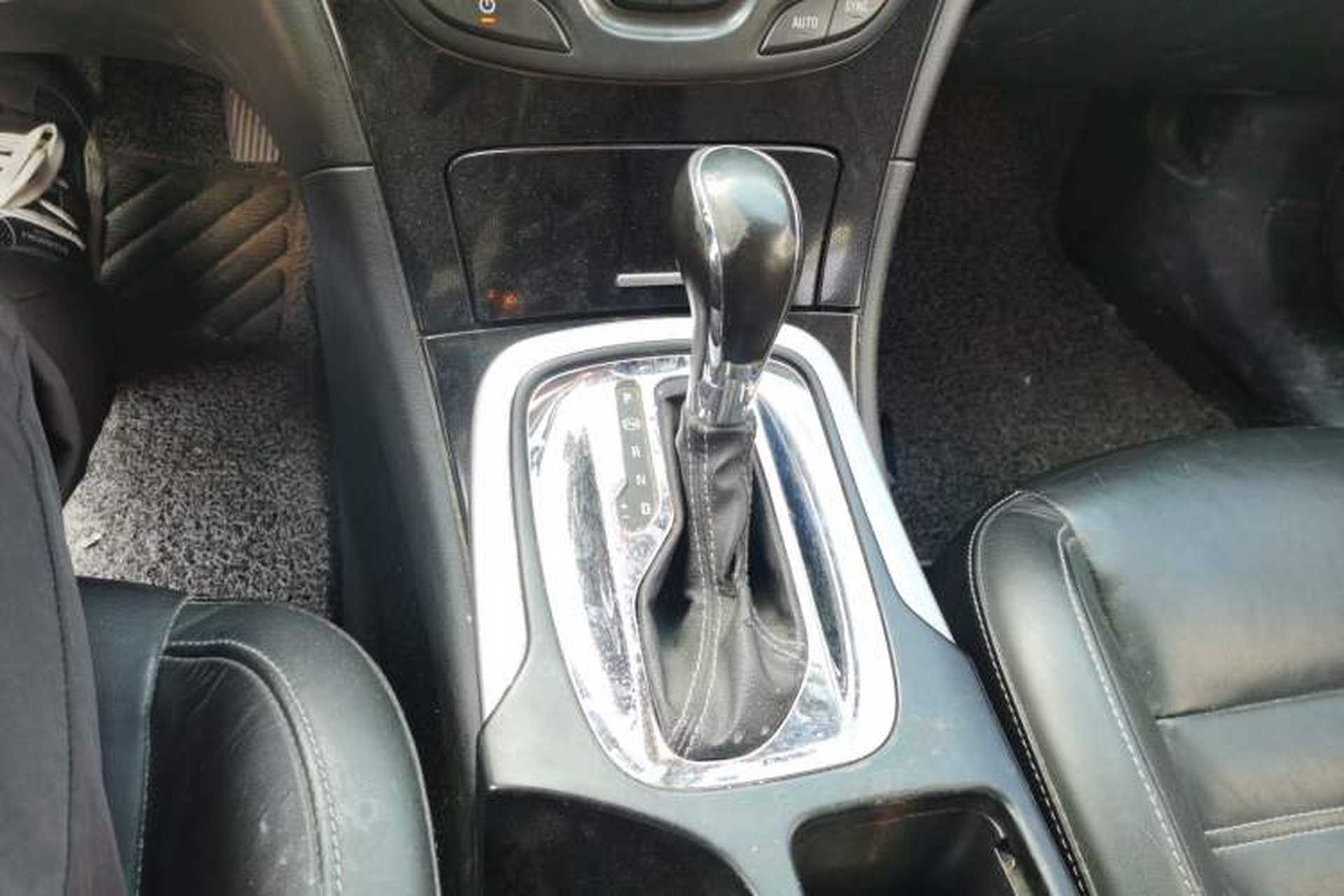 Used Buick Regal 2015 1.6T Fashion Tech Model Gear Lever