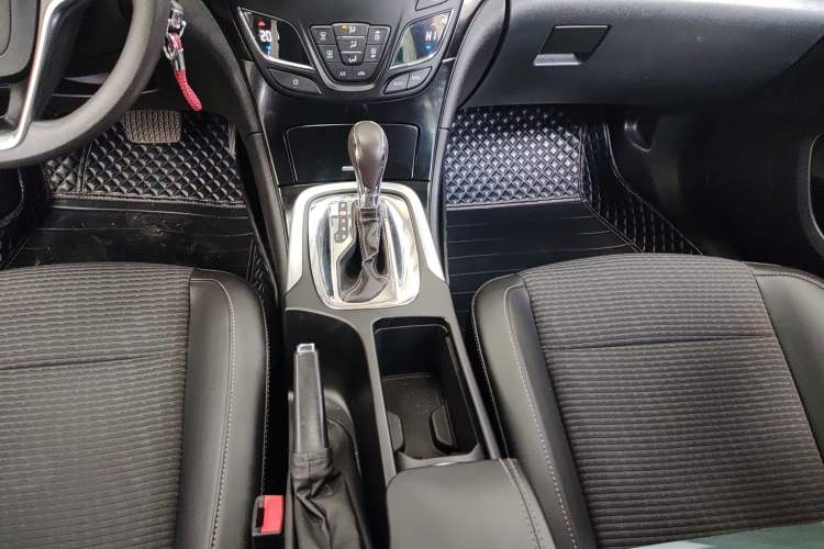 Used Buick Regal 2015 1.6T Leading Technology Model Gear Lever