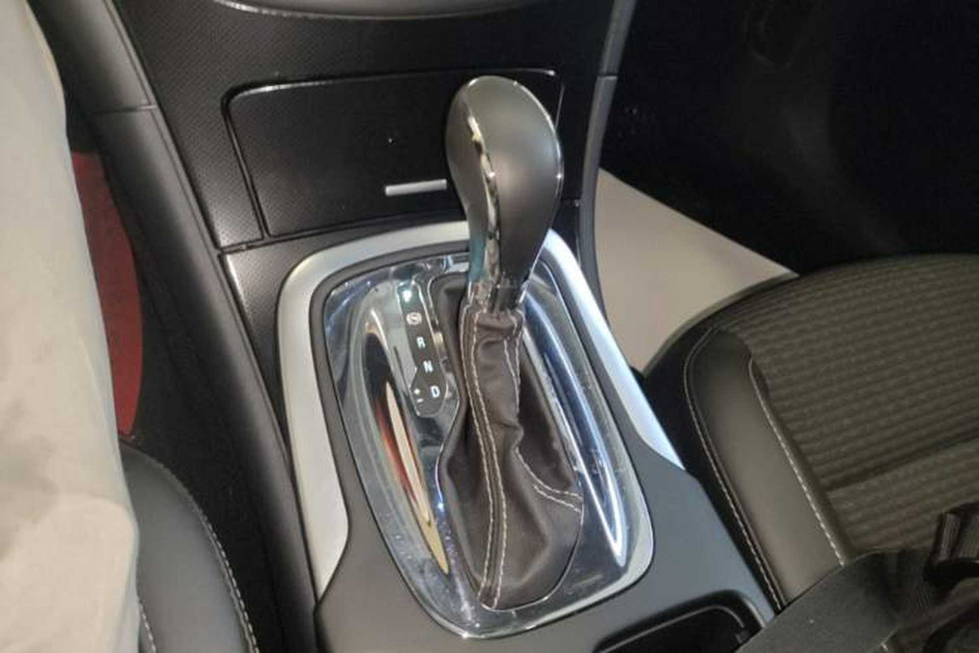Used Buick Regal 2015 1.6T Leading Technology Model Gear Lever