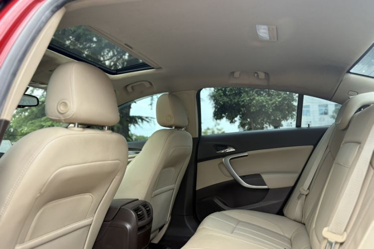 Used Buick Regal 2015 2.0L Elite Fashion Edition Headliner