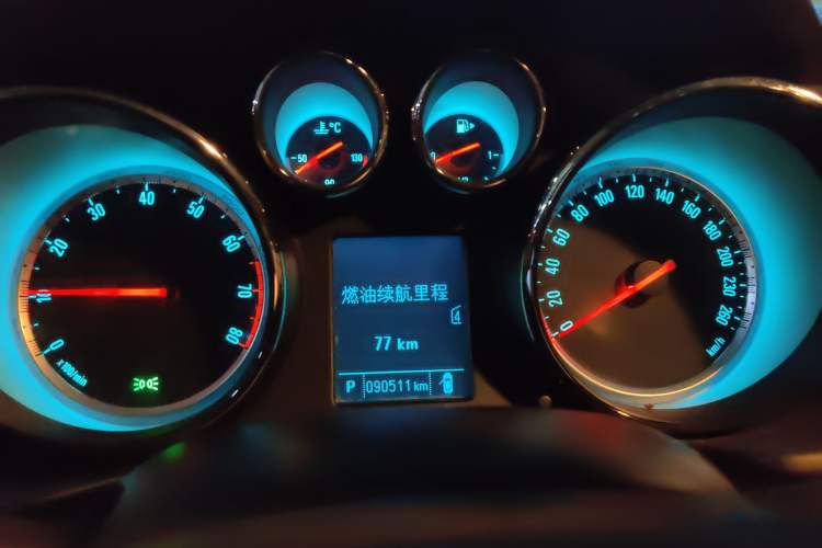 Used Buick Regal 2015 2.0L Leading Fashion Edition Instrument Cluster