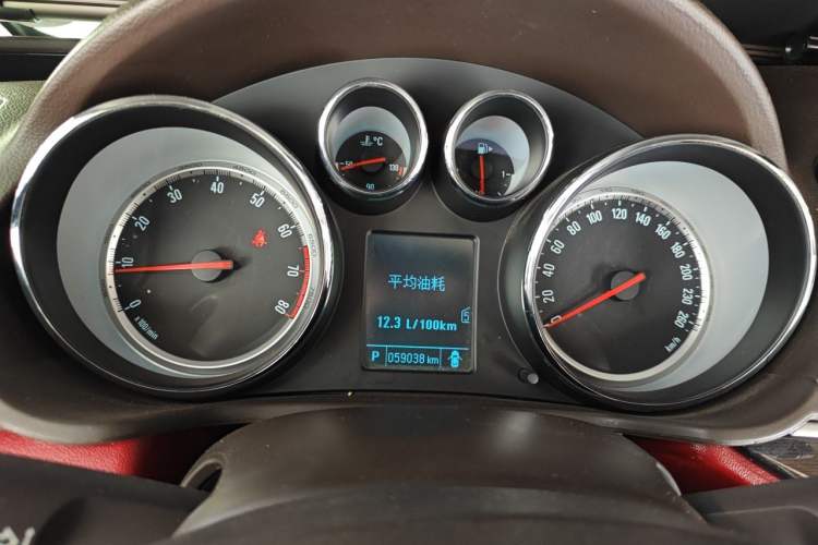 Used Buick Regal 2015 2.0L Leading Fashion Edition Instrument Cluster