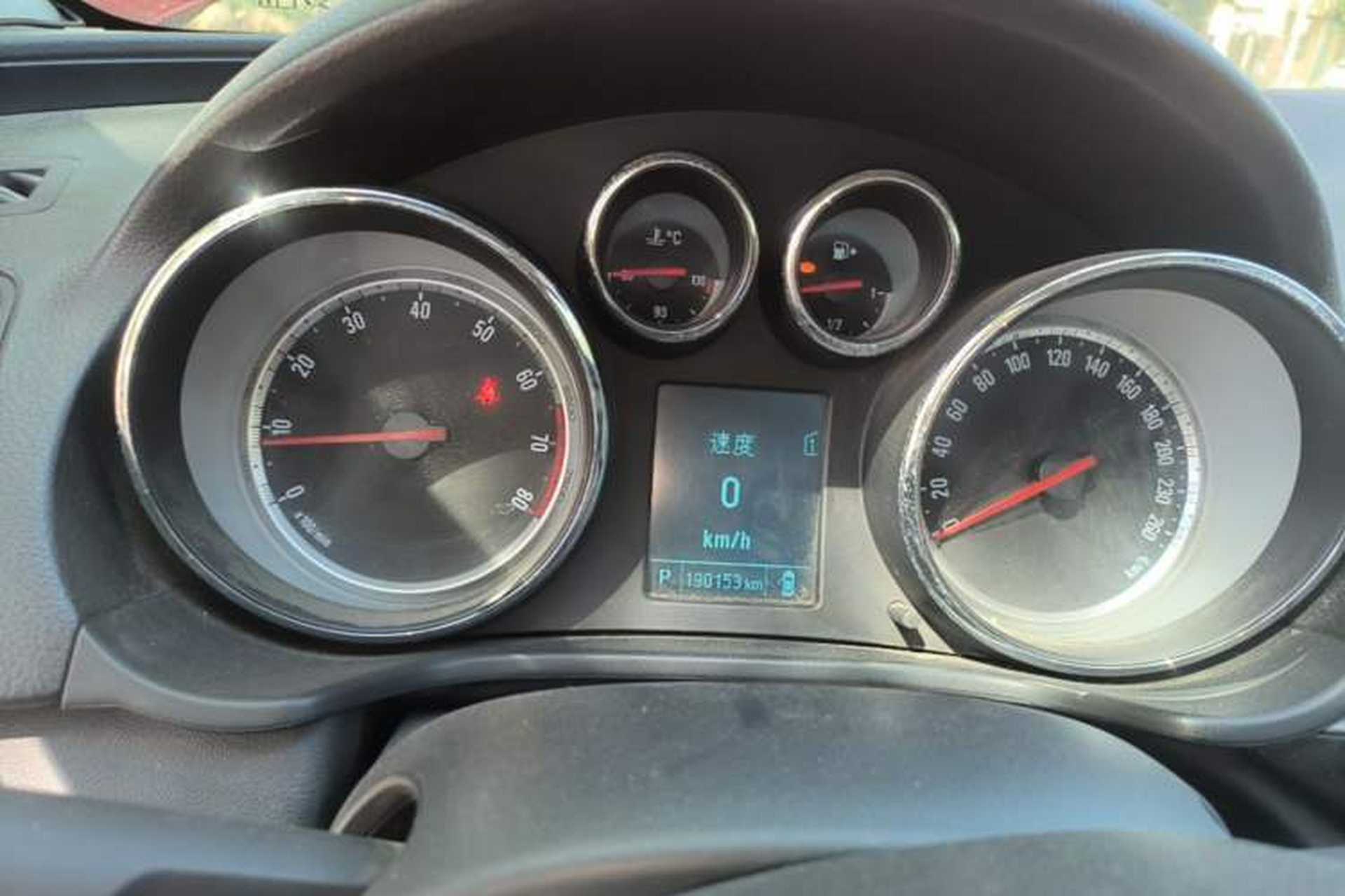 Used Buick Regal 2015 1.6T Leading Technology Model Instrument Cluster