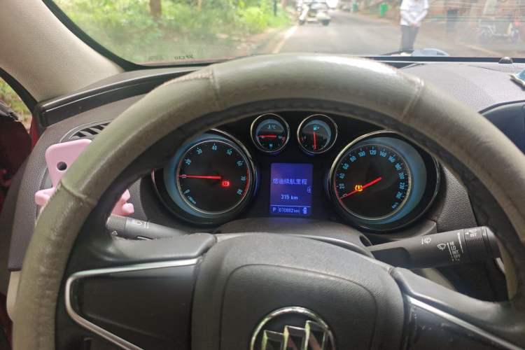 Used Buick Regal 2015 2.0L Leading Fashion Edition Instrument Cluster