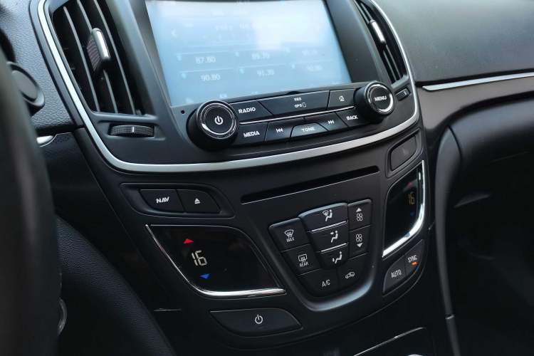 Used Buick Regal 2015 1.6T Leading Technology Model Interior 1