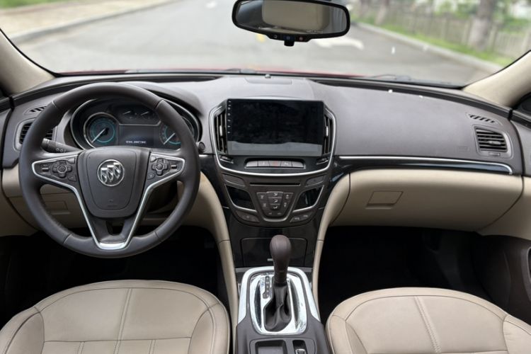 Used Buick Regal 2015 2.0L Elite Fashion Edition Interior 1