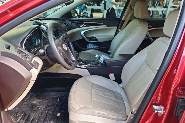 Used Buick Regal 2015 2.0L Elite Fashion Edition Left Front Seat