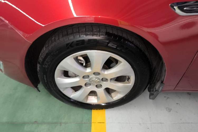 Used Buick Regal 2015 2.0L Elite Fashion Edition Left Front Wheel Hub