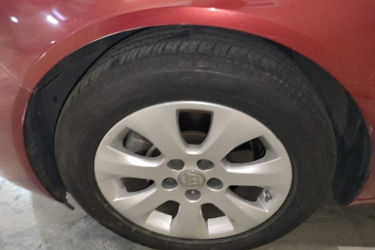 Used Buick Regal 2015 1.6T Leading Technology Model Left Front Wheel Hub