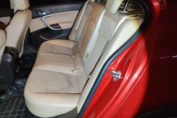 Used Buick Regal 2015 2.0L Leading Fashion Edition Left Rear Seat