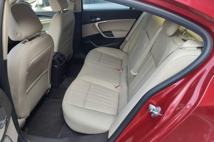 Used Buick Regal 2015 2.0L Elite Fashion Edition Left Rear Seat