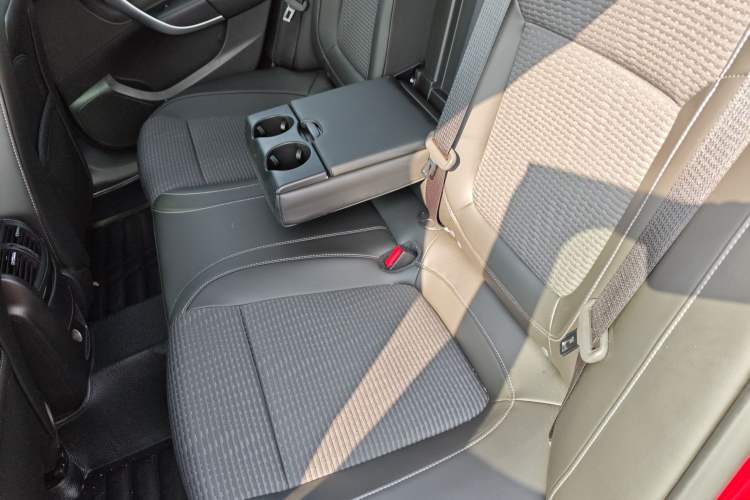 Used Buick Regal 2015 1.6T Leading Technology Model Left Rear Seat