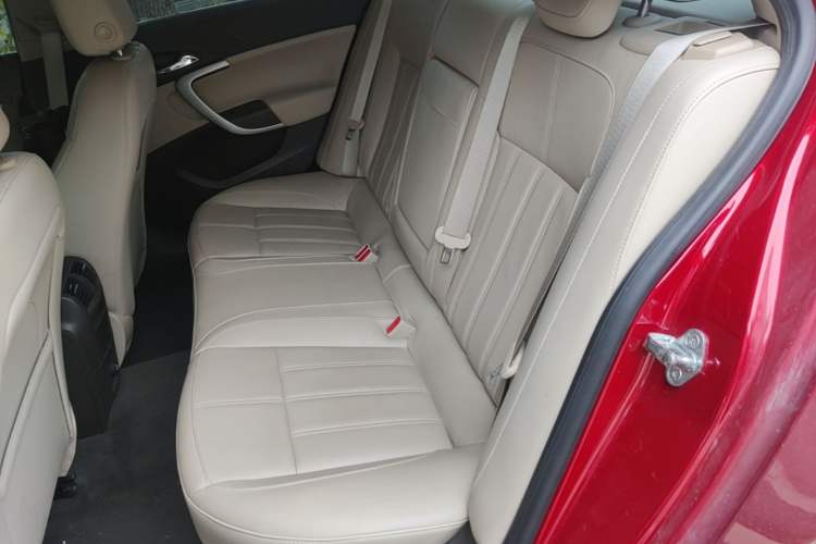 Used Buick Regal 2015 2.0L Elite Fashion Edition Left Rear Seat