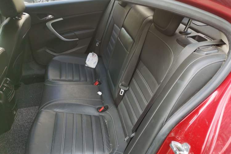 Used Buick Regal 2015 1.6T Fashion Tech Model Left Rear Seat