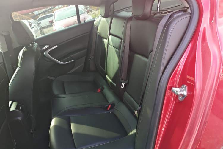 Used Buick Regal 2015 1.6T Leading Technology Model Left Rear Seat
