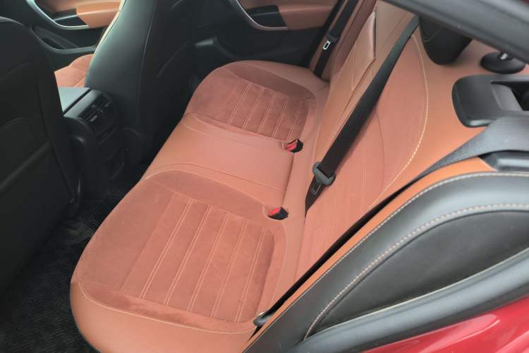 Used Buick Regal 2015 1.6T Elite Tech Model Left Rear Seat