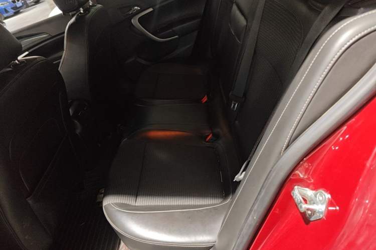 Used Buick Regal 2015 1.6T Leading Technology Model Left Rear Seat