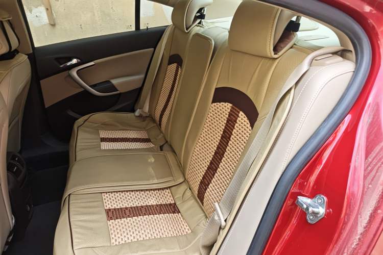 Used Buick Regal 2015 2.0L Elite Fashion Edition Left Rear Seat
