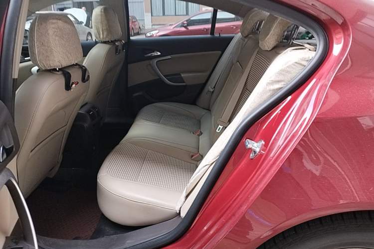 Used Buick Regal 2015 2.0L Leading Fashion Edition Left Rear Seat