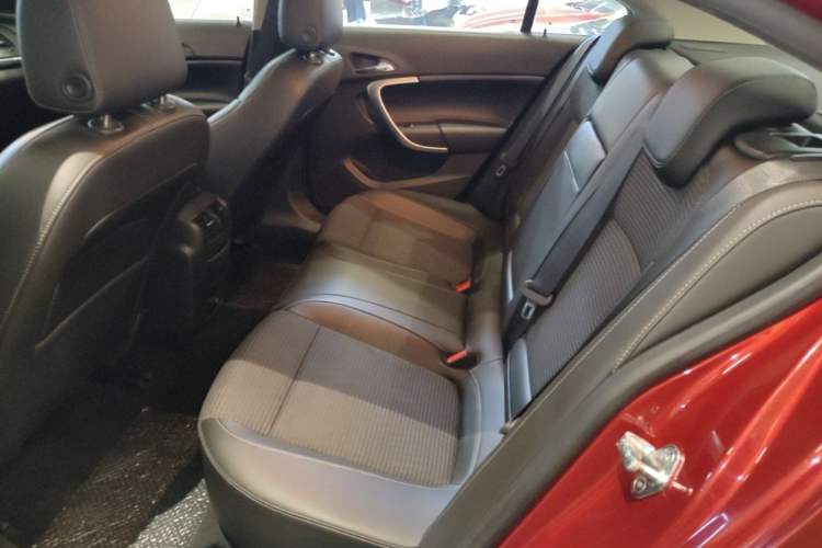 Used Buick Regal 2015 1.6T Leading Technology Model Left Rear Seat