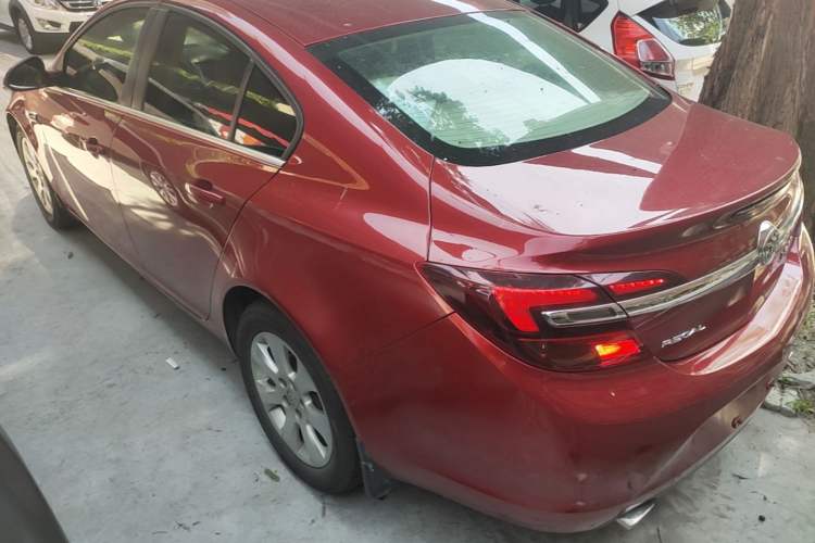 Used Buick Regal 2015 2.0L Leading Fashion Edition Rear Left 45 Deg