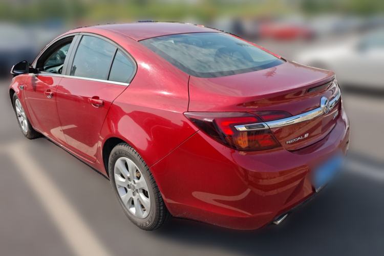Used Buick Regal 2015 1.6T Leading Technology Model Rear Left 45 Deg