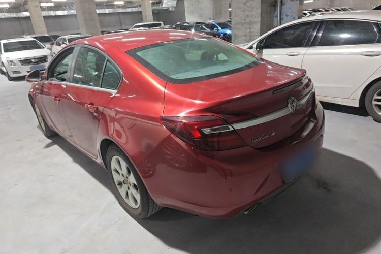 Used Buick Regal 2015 1.6T Leading Technology Model Rear Left 45 Deg