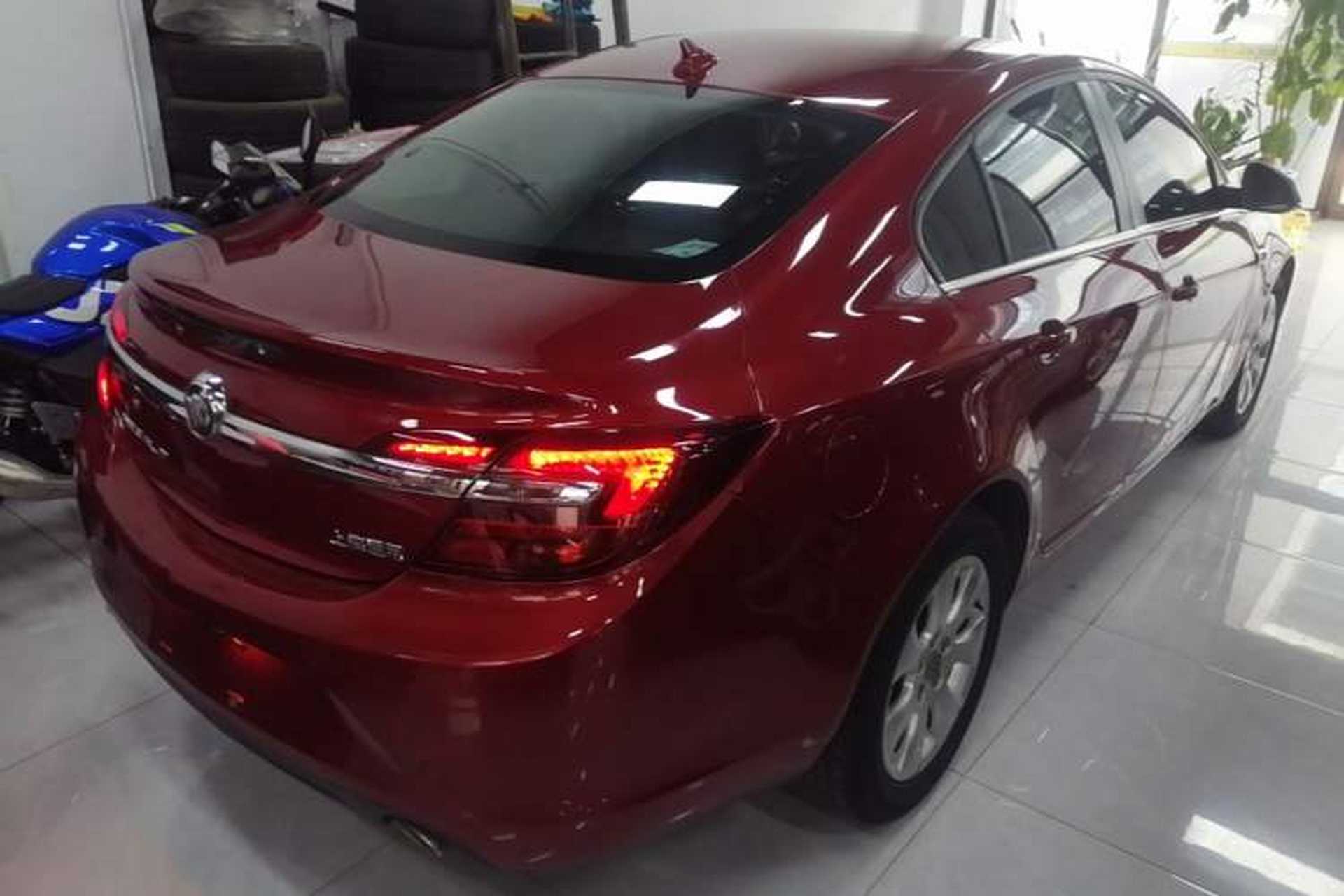Used Buick Regal 2015 1.6T Fashion Tech Model Rear Right 45 Deg