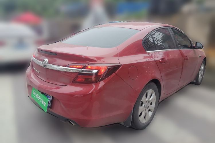 Used Buick Regal 2015 1.6T Leading Technology Model Rear Right 45 Deg