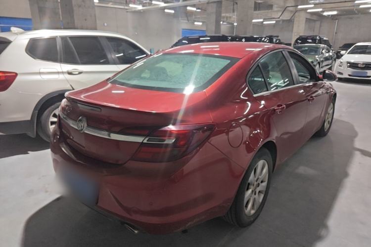 Used Buick Regal 2015 1.6T Leading Technology Model Rear Right 45 Deg