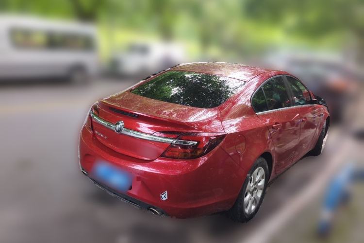 Used Buick Regal 2015 1.6T Leading Technology Model Rear Right 45 Deg