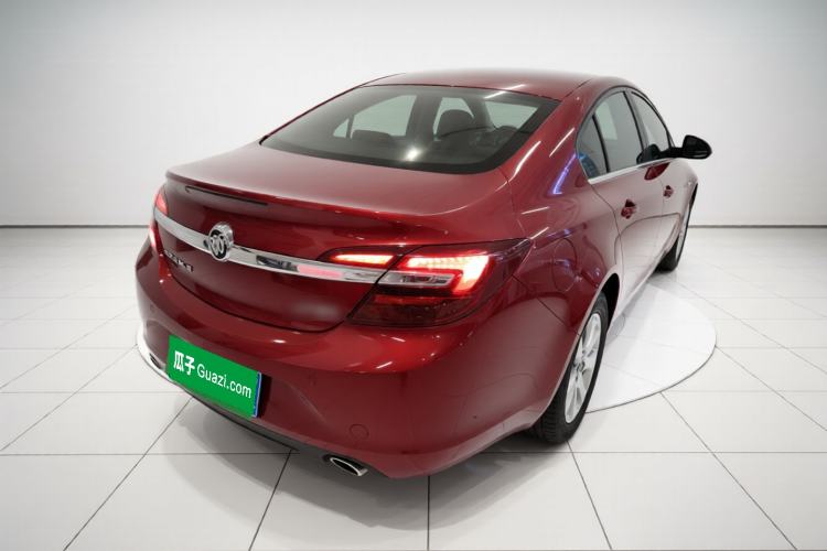 Used Buick Regal 2015 1.6T Leading Technology Model Rear Right 45 Deg