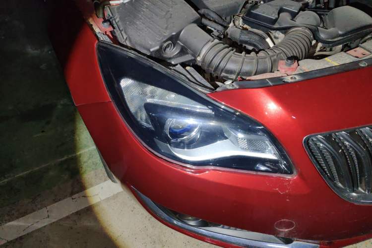 Used Buick Regal 2015 2.0L Leading Fashion Edition Right Front Headlight