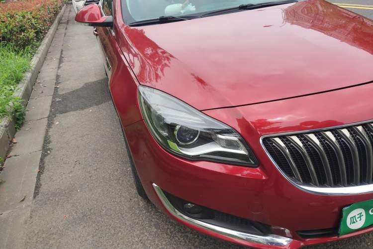 Used Buick Regal 2015 1.6T Elite Tech Model Right Front Headlight